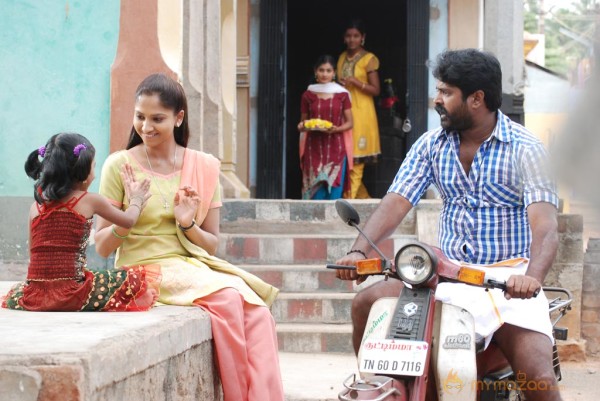 Oru Oorla Movie Stills 