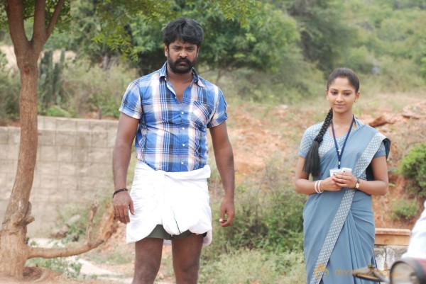 Oru Oorla Movie Stills 