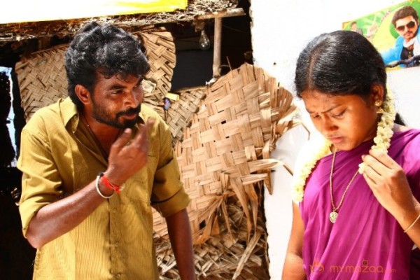 Oru Thozhan Oru Thozhi Tamil Film Stills