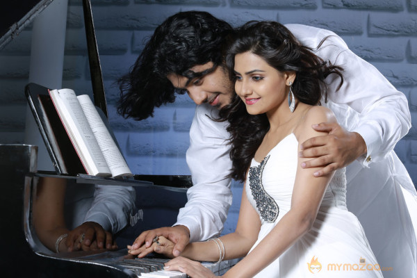 Oru Vaanavil Pola Movie Stills 