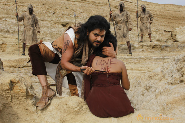 Padam Paesum Movie Stills 