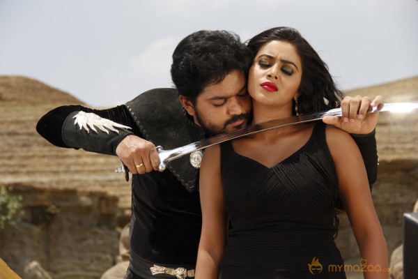 Padam Paesum Movie Stills 