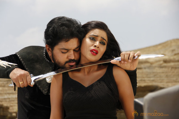 Padam Paesum Movie Stills 