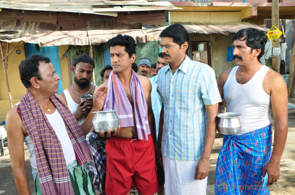 Paravai Movie Stills 