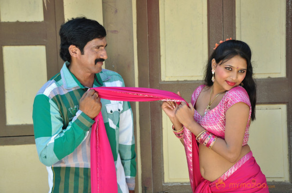 Paravai Movie Stills 