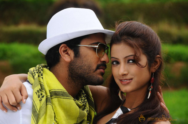 Pathavi Movie Stills 