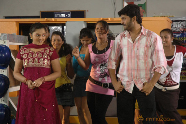 Payanangal Thodarum  movie stills 