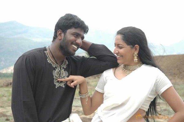 Pazhagiyathe Pirivatharka movie stills 