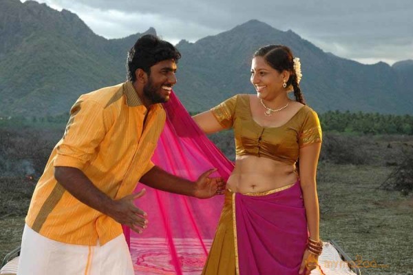 Pazhagiyathe Pirivatharka movie stills 