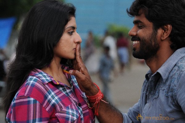 Pongadi Neengalum Unga Kadhalum Movie Stills 