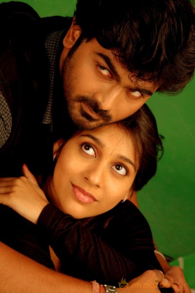 Priyamudan Priya Movie Stills 