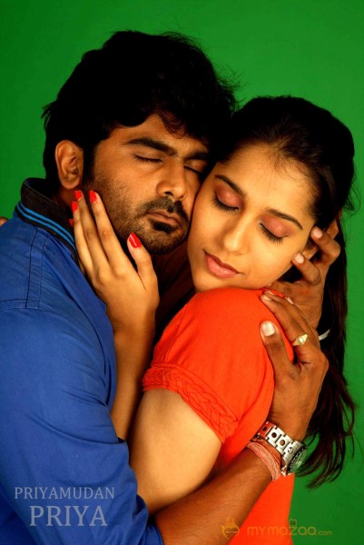 Priyamudan Priya Movie Stills 