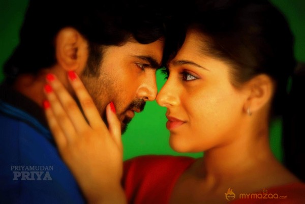 Priyamudan Priya Movie Stills 