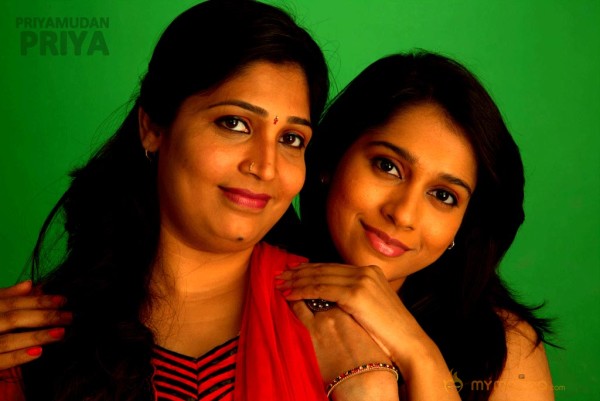 Priyamudan Priya Movie Stills 