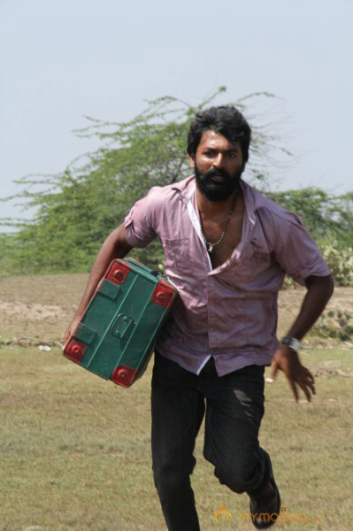 Ravana Desam Movie Stills 