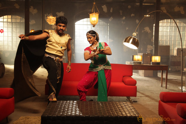 Rendavathu Padam Movie Stills 