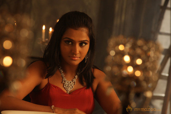 Rendavathu Padam Movie Stills 