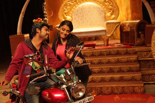 Rendavathu Padam Movie Stills 