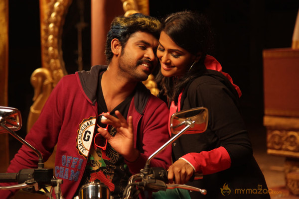 Rendavathu Padam Movie Stills 