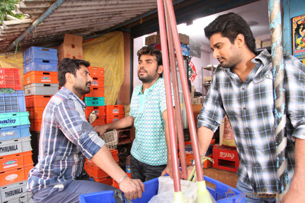 Rendavathu Padam Movie Stills 