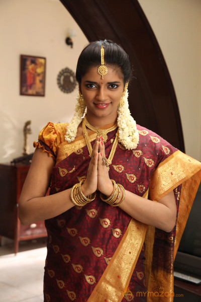 Sonna Puriyadhu Movie Stills 