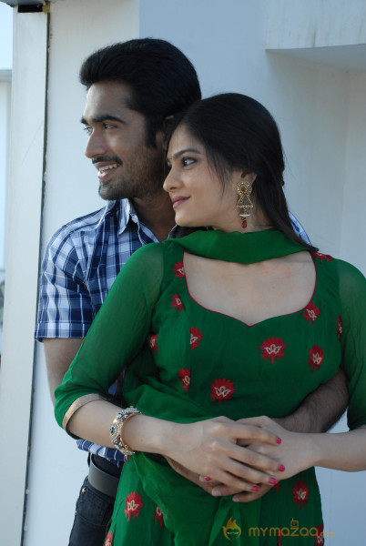 Summa Nachunu Irukku Movie Stills  