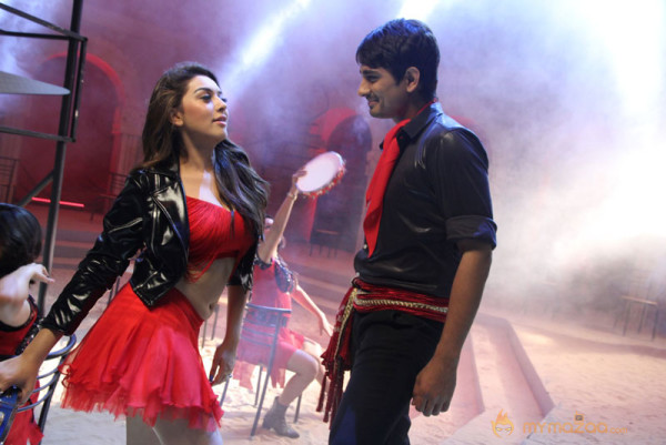 Theeya Velai Seiyyanum Kumaru Movie Stills 