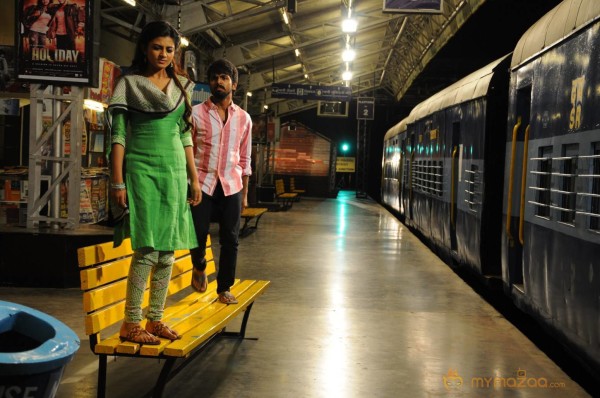 Trisha Illana Nayanthara Tamil Movie Stills