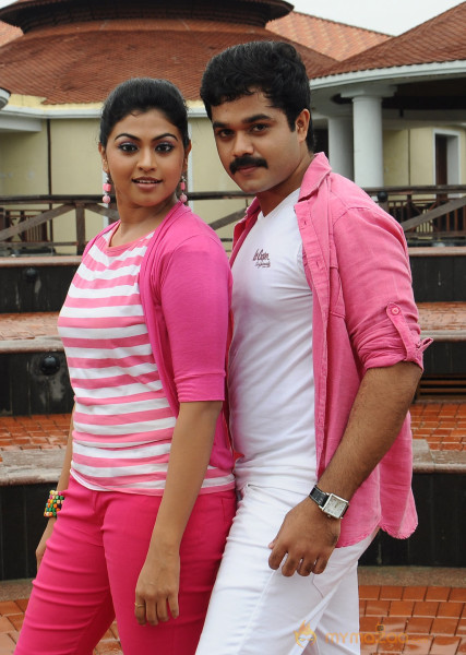 Uyirukku Uyiraga Movie Latest Stills 