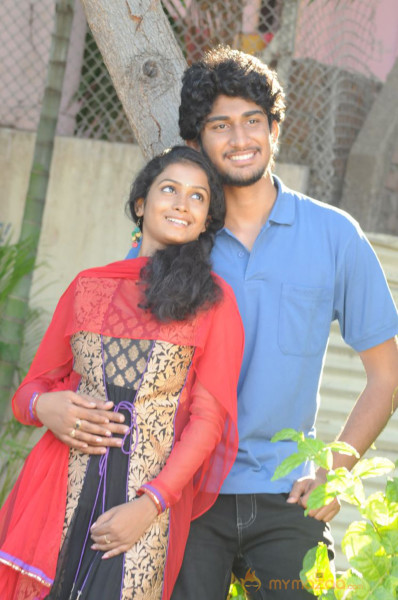 Vadakkum Therkum Movie Stills 