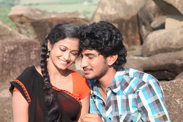 Vadakkum Therkum Movie Stills 