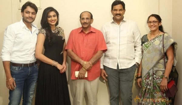 Valli First Look Launch Pics