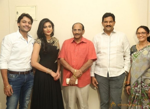 Valli First Look Launch Pics