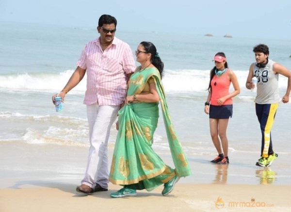 Valli Movie Working Photos