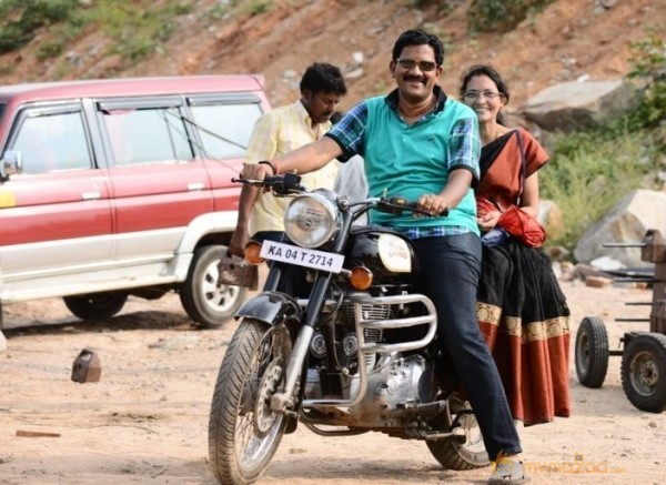 Valli Movie Working Photos