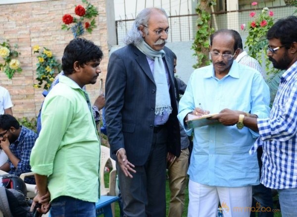 Valli Movie Working Photos