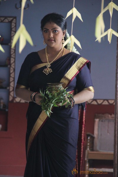 Vellikizhamai 13am Thethi Tamil Movie Stills