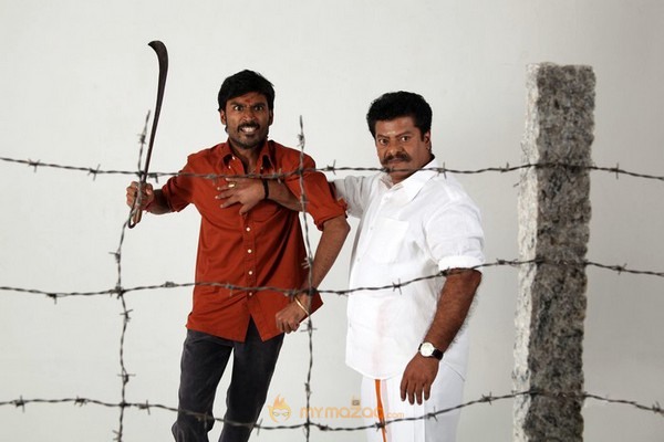 Vengai Movie Stills