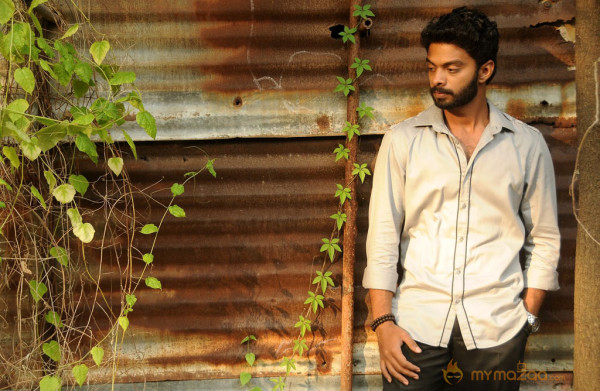 Vidiyum Mun Movie Stills 