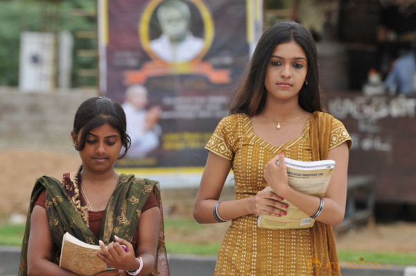 Vidiyum Varai Vinmeengalaavom Movie Stills 