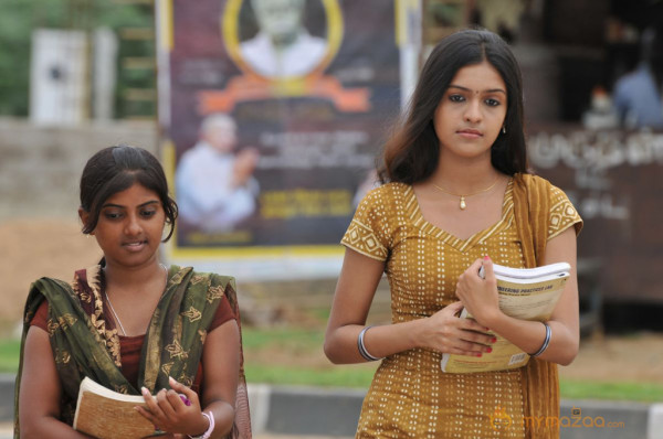 Vidiyum Varai Vinmeengalaavom Movie Stills 