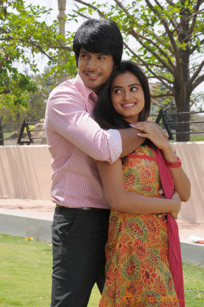 Yaaruda Mahesh Movie Latest Stills 