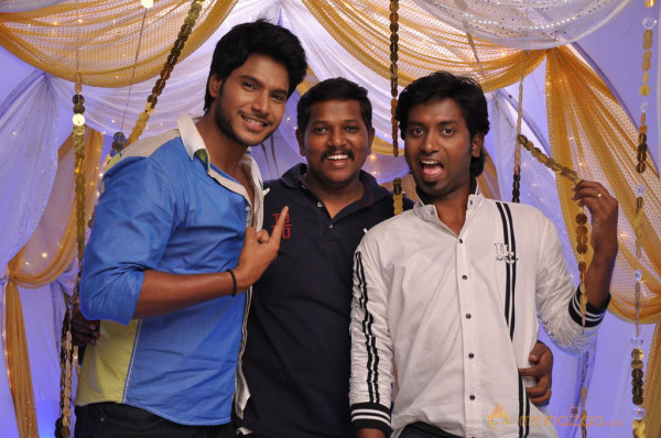 Yaaruda Mahesh Movie Latest Stills 