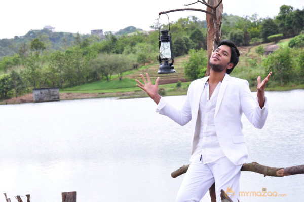 Yaaruda Mahesh Movie Latest Stills 