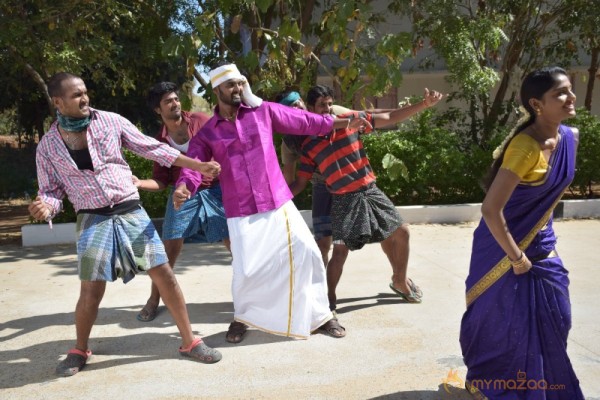 Yokkiyan Vaaran Somba Thooki Ulla Vai Movie Stills