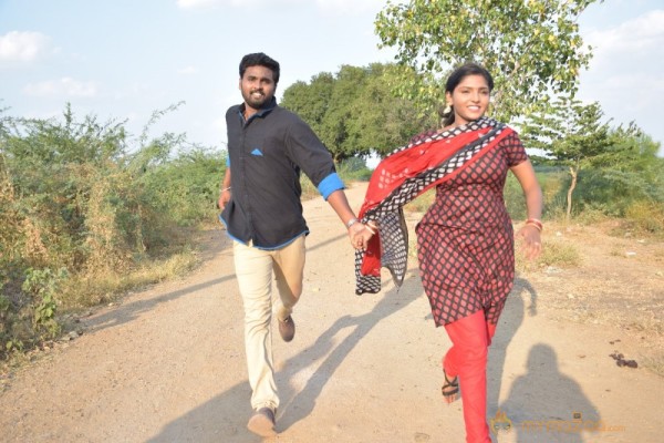 Yokkiyan Vaaran Somba Thooki Ulla Vai Movie Stills