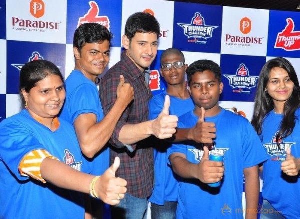 Mahesh Babu Felicitates Thums Up Thunder Challenge 