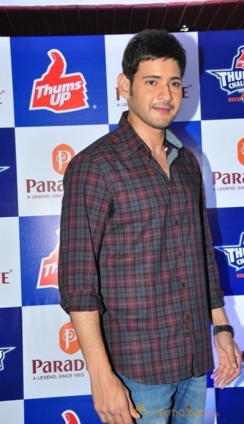 Mahesh Babu Felicitates Thums Up Thunder Challenge 