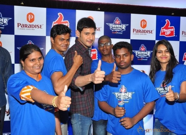 Mahesh Babu Felicitates Thums Up Thunder Challenge 