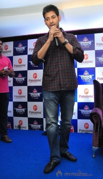 Mahesh Babu Felicitates Thums Up Thunder Challenge 